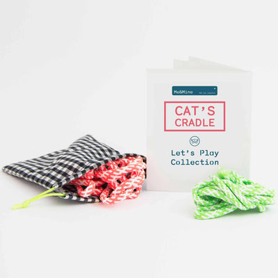 Me & Mine cat's cradles in red and green colours, with storage bag and booklet